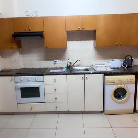 Larnaca Beach Apartment Eksteriør bilde