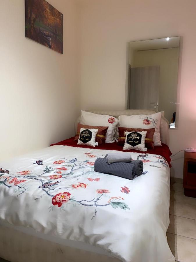 Larnaca Beach Apartment Eksteriør bilde