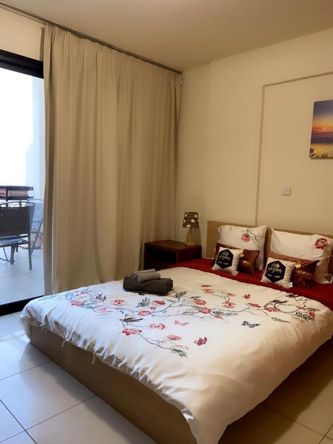 Larnaca Beach Apartment Eksteriør bilde
